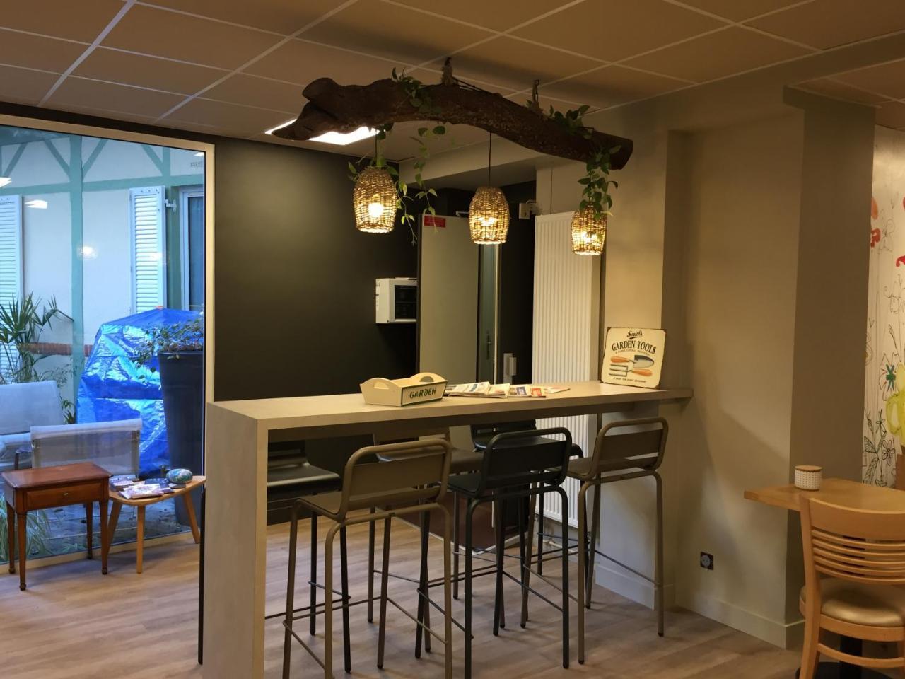 Garden Apparts Rennes Centre Gare Exterior foto